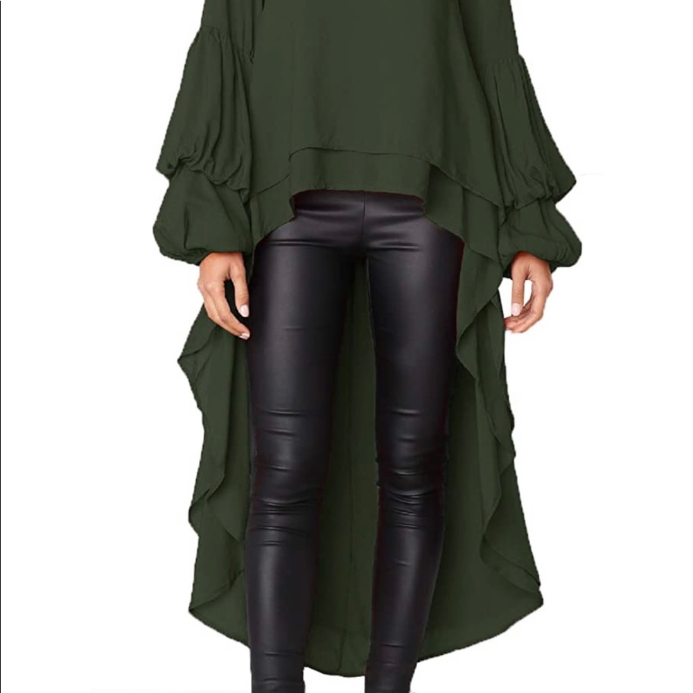 Flowy Shirt asymmetrical hem
